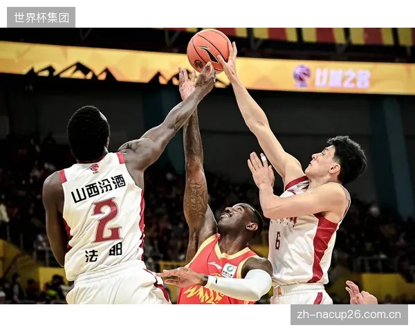 山西汾酒季后赛关键场次罚球失准，内线篮板球拼抢不力成败因。